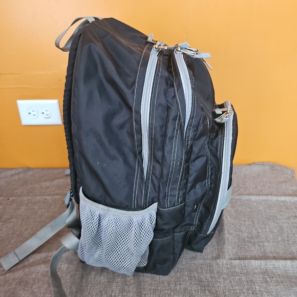 LL Bean Backpack - Picture 4 of 9